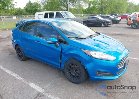 2015 Ford Fiesta Se z USA, uszkodzony, nr VIN 3FADP4BJ6FM125929